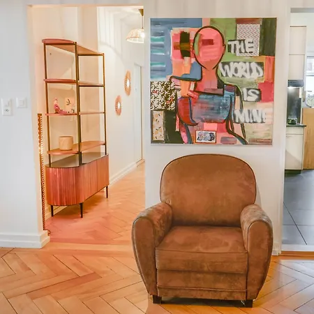 Homestay Downtown - Large, Quiet Private 