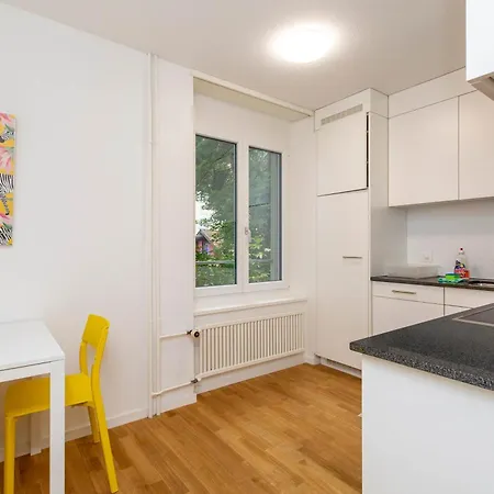 Kaya Sapphire Zurich