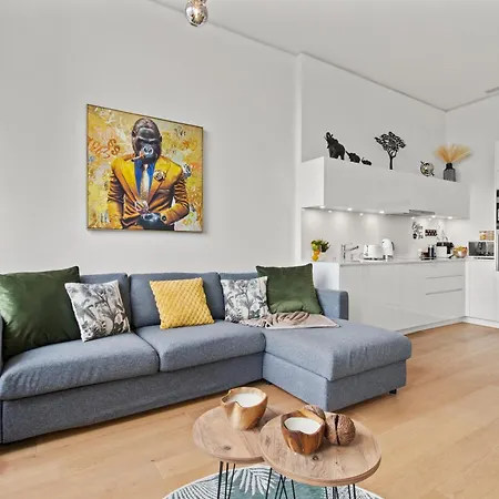 Btqluxurypenthousetopviewac Apartment