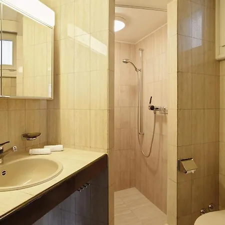 Great 2br Flat In The Old Town - Niederdorf Apartment