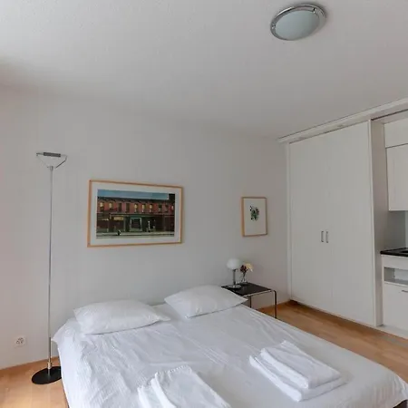 Charming In The Old Town - Uz9 Apartment