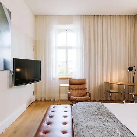 Hotel B2