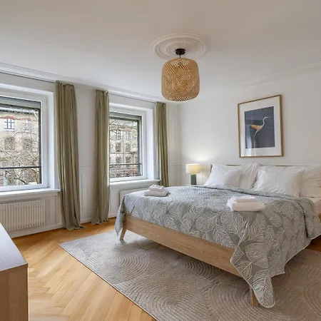 Apartment Boho - 80 Qm, 3 Schlafzimmer, Balkon&zugang Zur Dachterrasse Mit Grill&seesicht Zürich