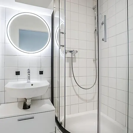 Apartment Charming In 4 Zurich