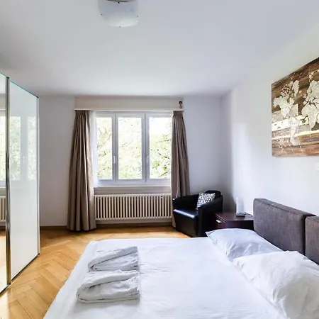 Apartment Bright One Bedroom Flat - Parkview 1 Zürich