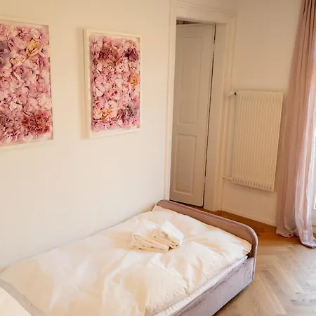Rose - Kreis 6 * Zurich