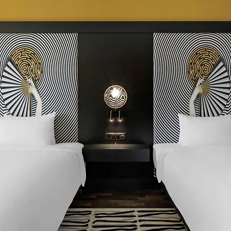 Renaissance Tower Hotel 5*