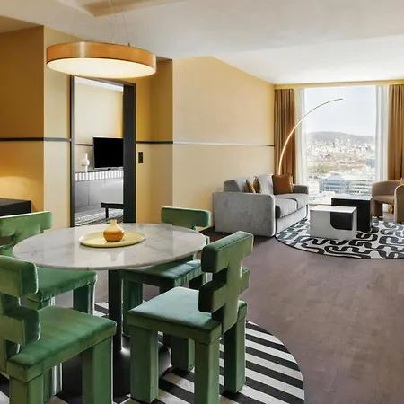 Renaissance Tower 5* Zurich