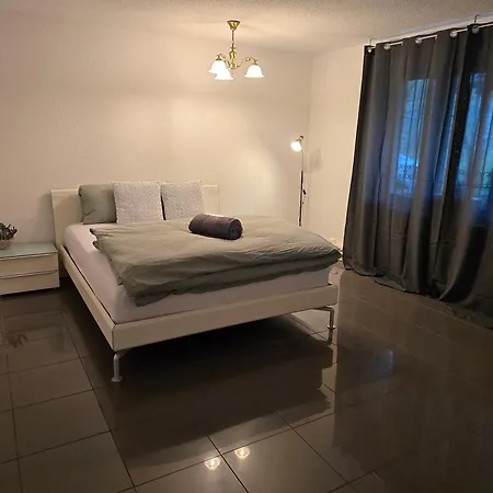 Privatunterkunft Bharanya Homes *