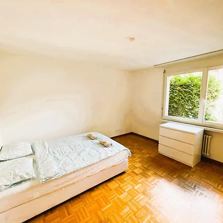Zurich Center Flats With Balcony - Rigid Apartment
