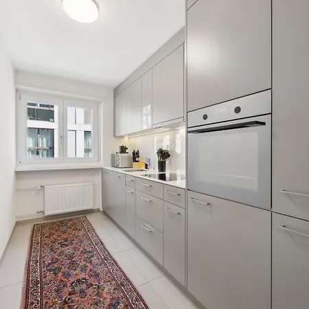 Up&great - Stylish Living Apartment Zurich