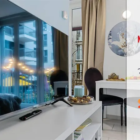Boutique King Size Bed Ac Free Parking Apartment Zurich