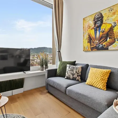 Btqluxurypenthousetopviewac Apartment