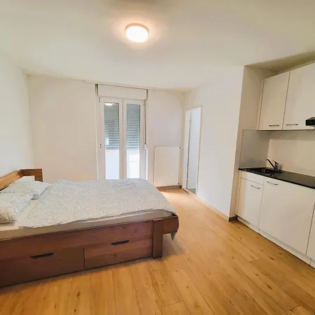 Apartment Center Downtown Next To Hb Main Train Station Neu - Self Checkin