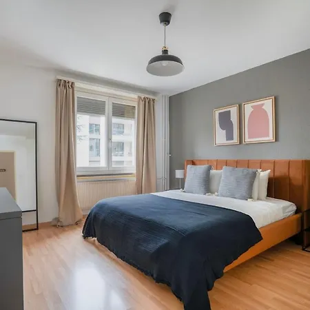 Olive - 90 Qm, 3 Schlafzimmer, Balkon & Moderne Kueche Apartment Zurich