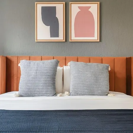 Apartment Olive - 90 Qm, 3 Schlafzimmer, Balkon & Moderne Kueche Zurich