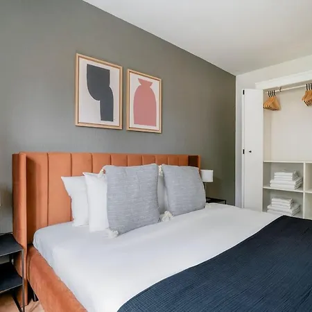 Olive - 90 Qm, 3 Schlafzimmer, Balkon & Moderne Kueche Apartment *