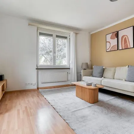 Olive - 90 Qm, 3 Schlafzimmer, Balkon & Moderne Kueche Zurich