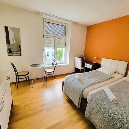 Apartment Renovated Near Sees - Self Checkin Zurich