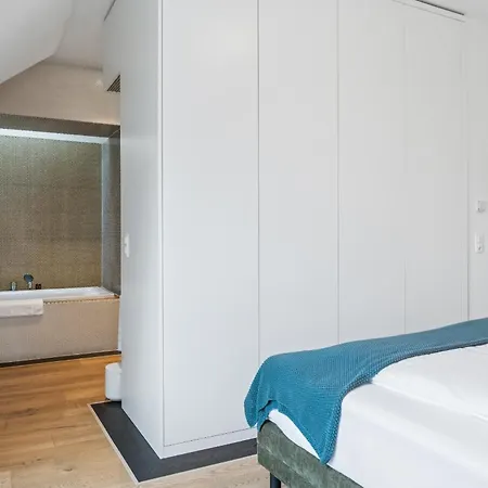 Horizon Bahnhofstrasse, Loewenstrasse Penthouse * Zurich