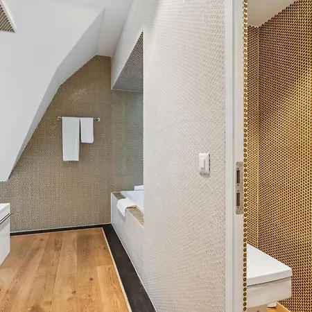 Horizon Bahnhofstrasse, Loewenstrasse Penthouse * Zurich