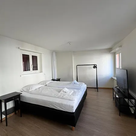Comfortable In Great Location Apartment
