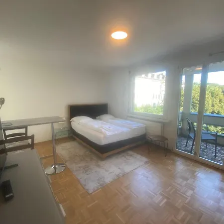 Perfectly Located - Art 5 Apartment Zurich