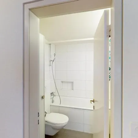 Apartment 2br Flat Near And The Center - Sf5 *
