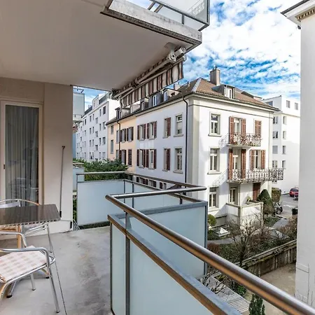 Apartment 1br Near And Very - Hoesch 13 *
