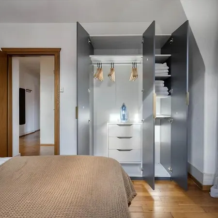 Azure · Wipkingen Apartment *
