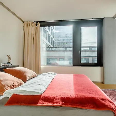 Art Loft Downtown Apartment