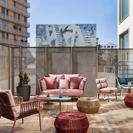 Renaissance Tower 5* Zurich