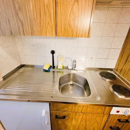 Center Flats With Balcony & Garden View Rigi - Self Checkin Apartment