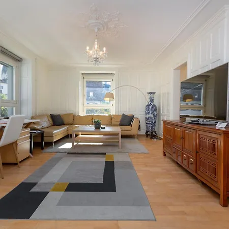 Kaya Diamond - 2br With Huge Terrace * Zurich