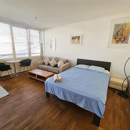 Apartment Stylish With Balcony Self Check-in A Hoh