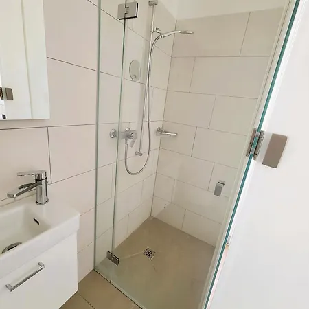 Apartment Stylish With Balcony Self Check-in A Hoh *