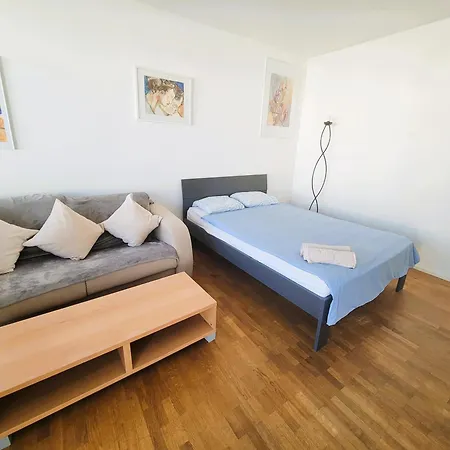 Apartment Stylish With Balcony Self Check-in A Hoh Zürich