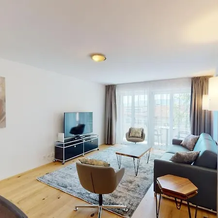Amazing, Central, Sunny 1br Flat - Sun 12 Apartment