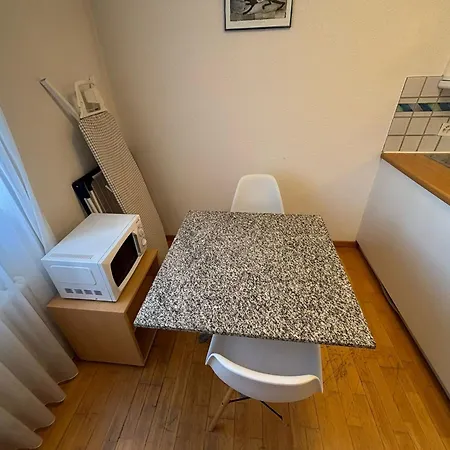 1br Near - Joy St3 R Apartment *