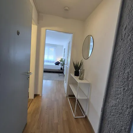 Stylish In Center - Crown 36 Zurich
