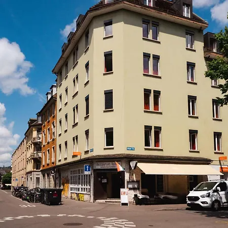 Easyhotel Main Station Hotel Zurich