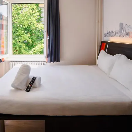 Easyhotel Main Station Zurich