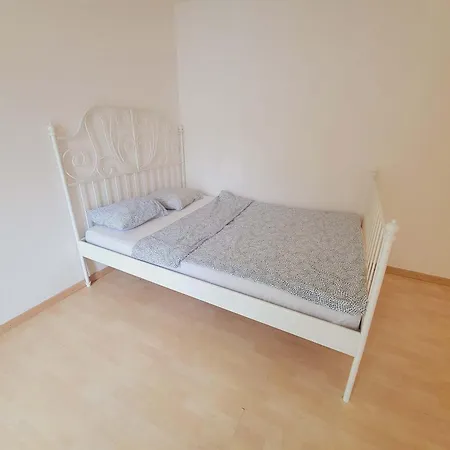 5-bed Huge Flat In - Schurgi - Self Checkin Zürich