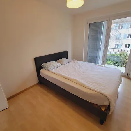 5-bed Huge Flat In - Schurgi - Self Checkin * Zürich
