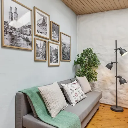 Aaacentralriversidepenthousewbalcony&waterview * Zurich