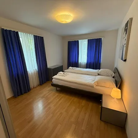 1br Flat In The Center - Crown 3 Zurich