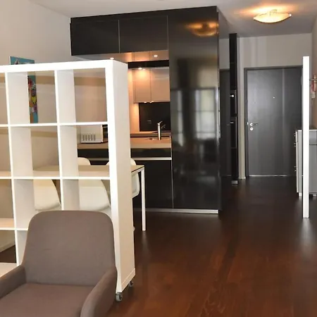Comfortable 1br Flat At Great Location - Baron 24 *