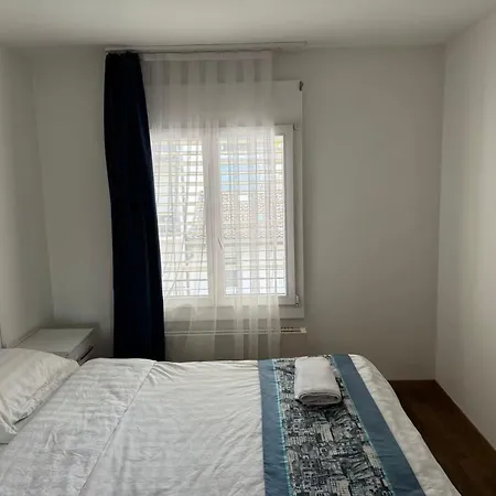 Budget En-suite Center Self Check In, Next To Hb Pocketwifi