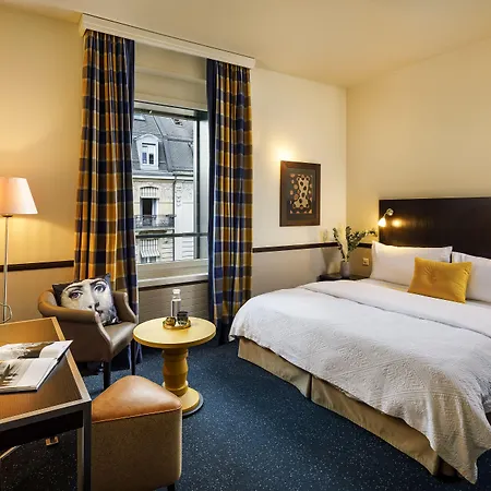 Hotel Opera