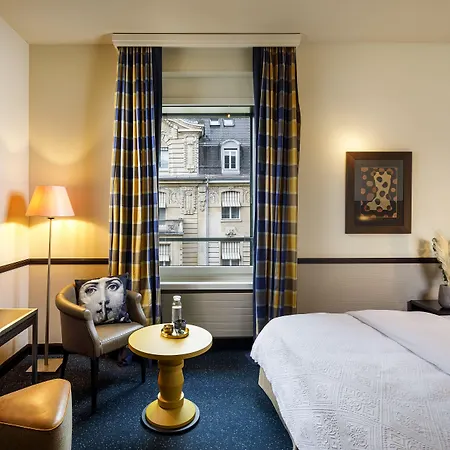 Hotel Opera 4*